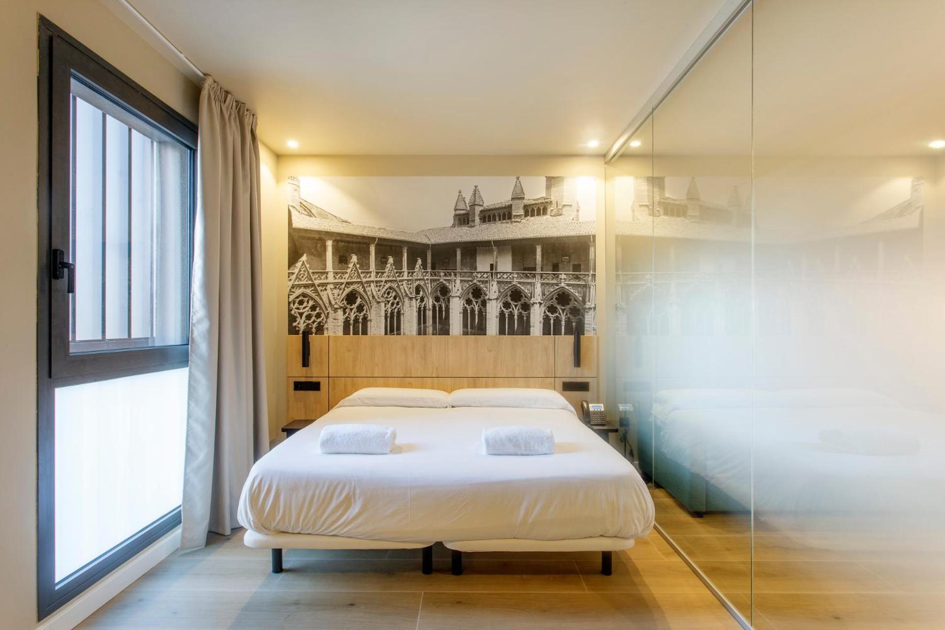 Hotel Landaben Pamplona Exteriör bild